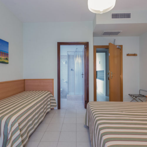 tripla-comfort-hotel1